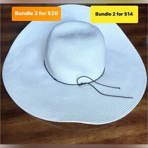 ⭐️HPx2⭐️Fun Large Floppy White Sun Hat